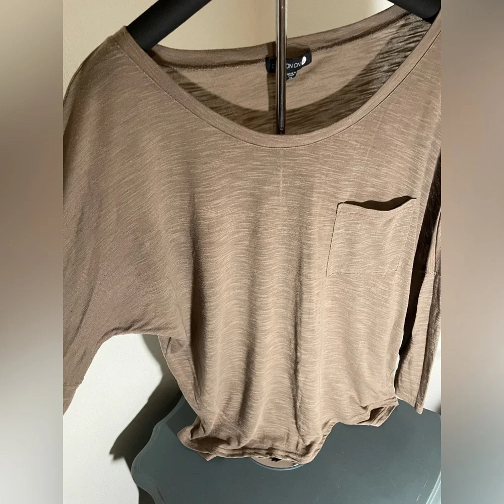 Cotton On Long Sleeve Large​​ - Picture 2 of 5